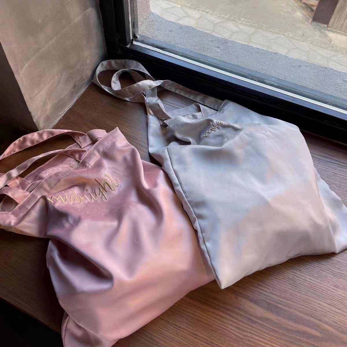 High quality clothing bag satin shopping bag lightweight women's tote bag