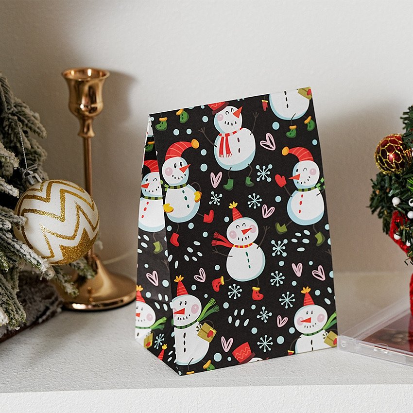 Wholesale Flat bottom Eco-friendly Custom Paper Shopping Christmas Paper Gift Kraft Bags
