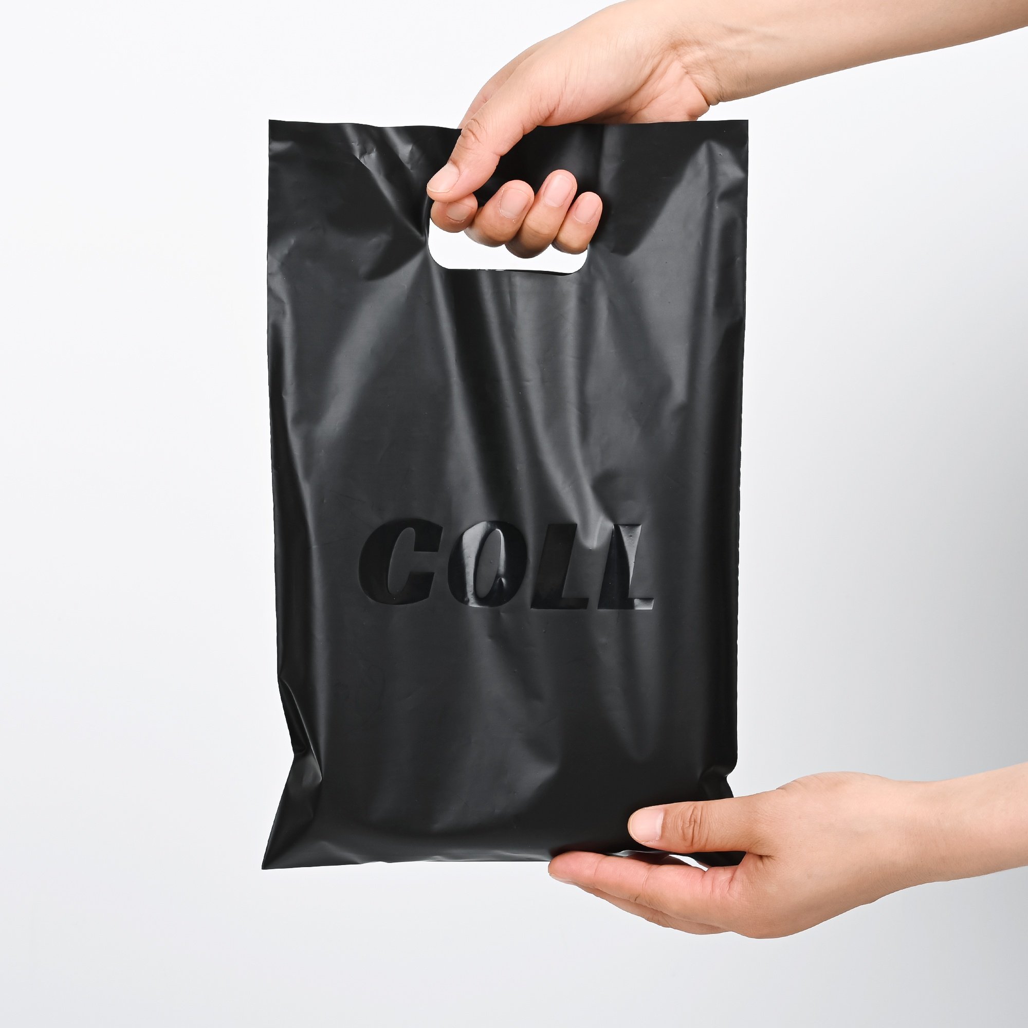 Durable Die cut bags Company Packaging Plastic Shopping Bags Weather-proof Customized Logo