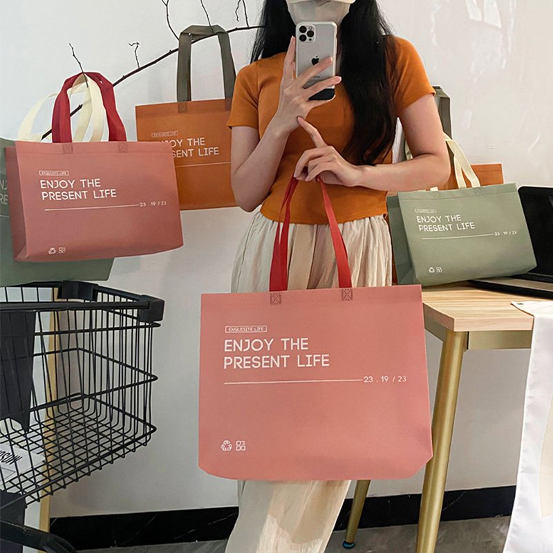 Eco-friendly biodegradable, reusable shopping bags, ecological non-woven tote bags with custom eco-bags and logos
