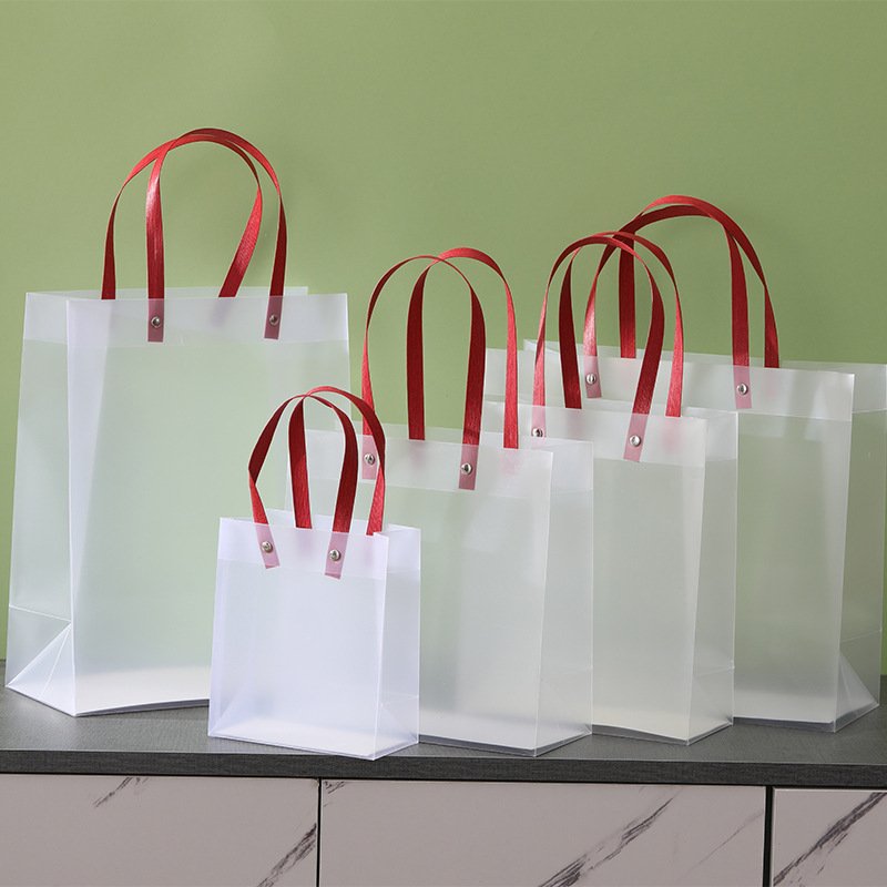 MU Good Quality Small Frosted PP Luxury Gift Bag Clear Plastic Shopping Bag With Handle