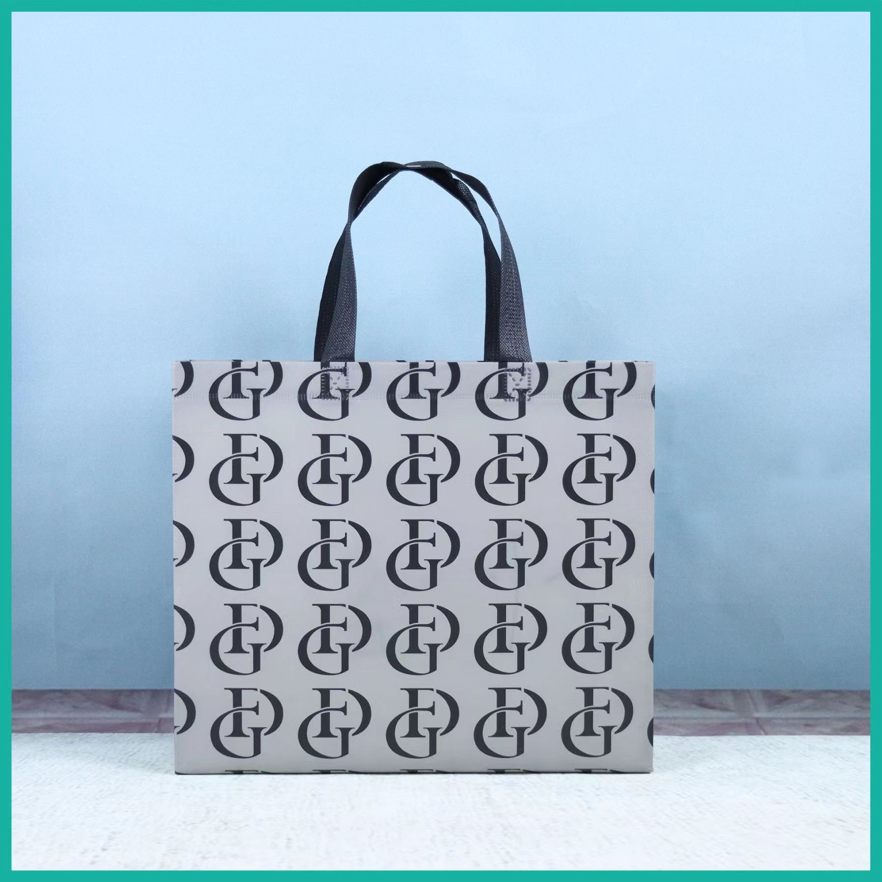 Hot Sale Eco-Friendly Folding Tote Bags Custom Printed Non-Woven Fabric Shopping Bags with Cartoon Patterns Personalized Trendy