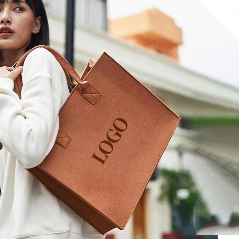 Custom Logo Large Felt Tote Bags for Women Shopping Bag for promotion Handbags for Shopping and Gifts