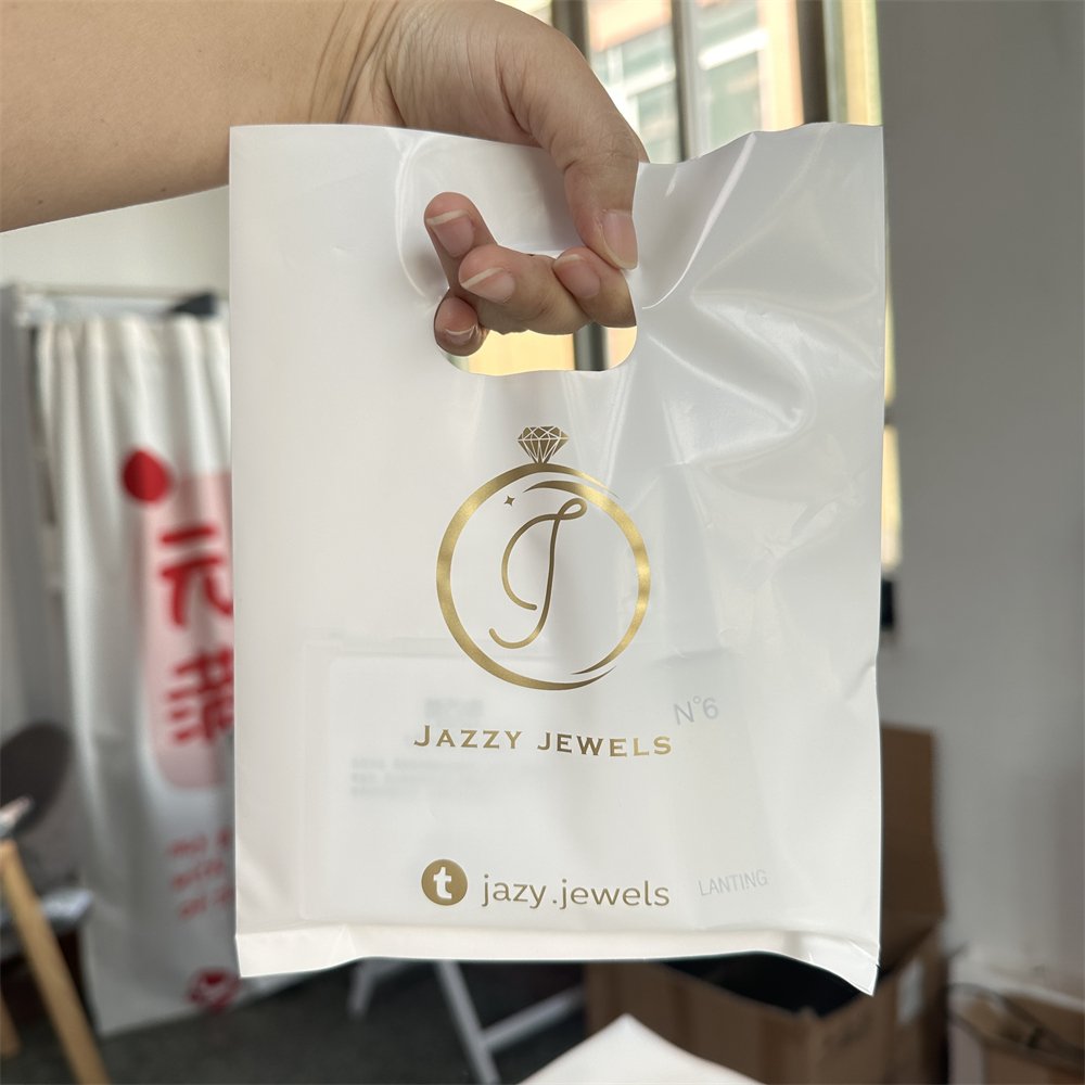 Custom Logo Printed Die Cut Cosmetic Shopping Bags Small Gift Retail Plastic Shopping Bag Fold Carry Shop Bag Packaging Clothing