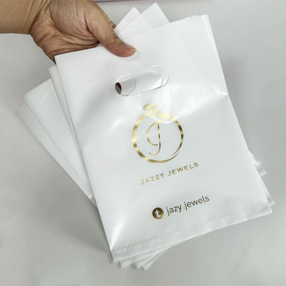 Custom Logo Printed Die Cut Cosmetic Shopping Bags Small Gift Retail Plastic Shopping Bag Fold Carry Shop Bag Packaging Clothing
