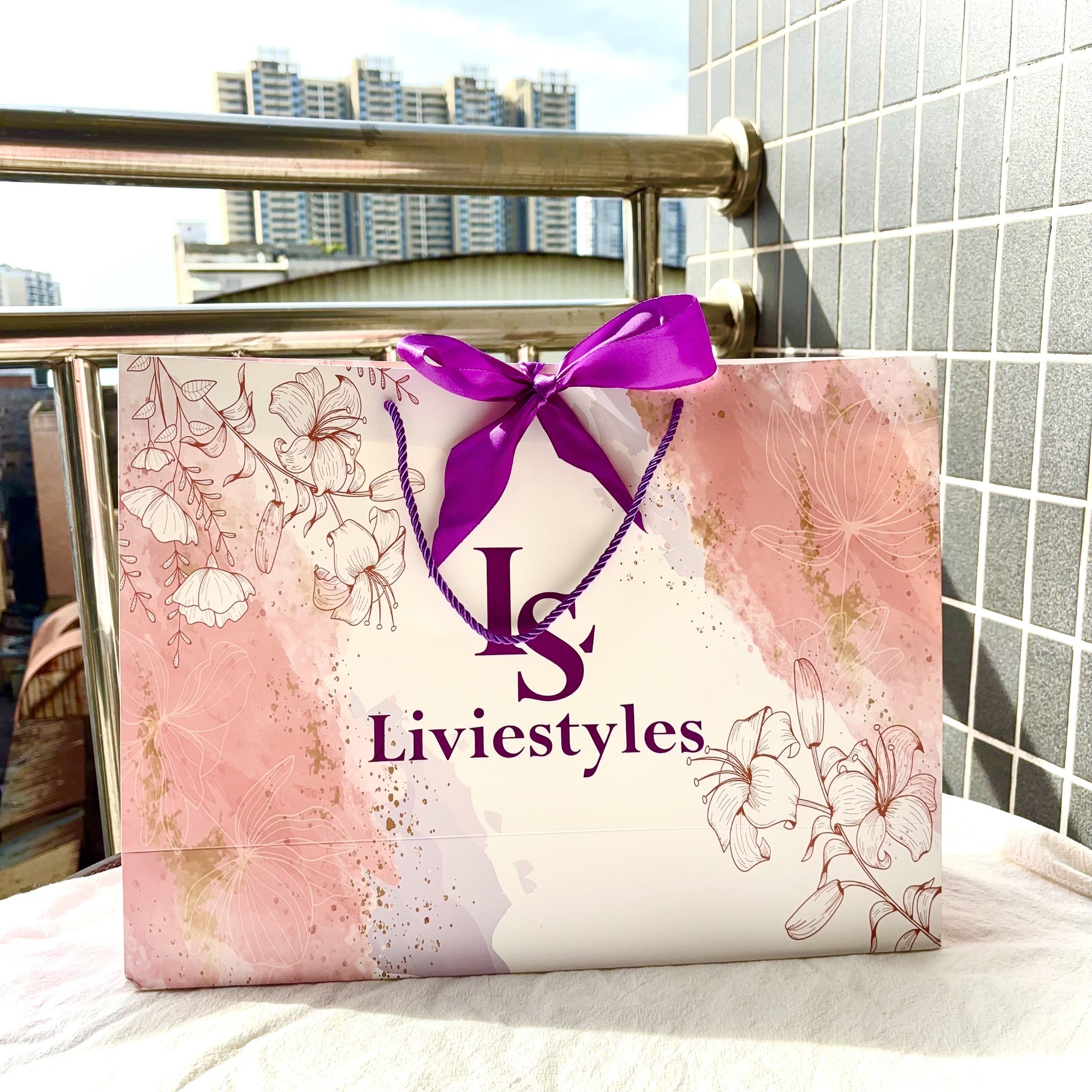 Luxury Cosmetics Packaging Paper Bags Cardboard Shopping Gift Jewelry Paper Bags with Bow Tie