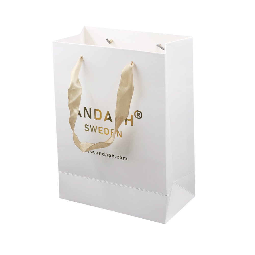 Wholesale Luxury Brand Logo Gift Shopping Paper Bag With Logo For Clothing Custom Packaging Bag