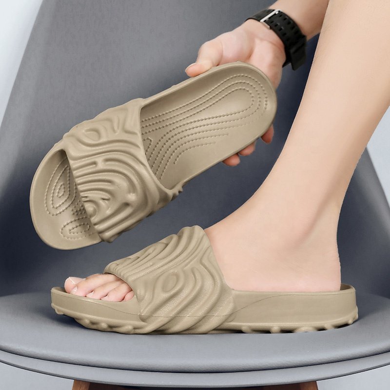 QY Shoes Men Slippers Fashion Home Slipper for Men Shoes Popular High Quality Men's Slippers Sandals Design Eva New Opp Bag