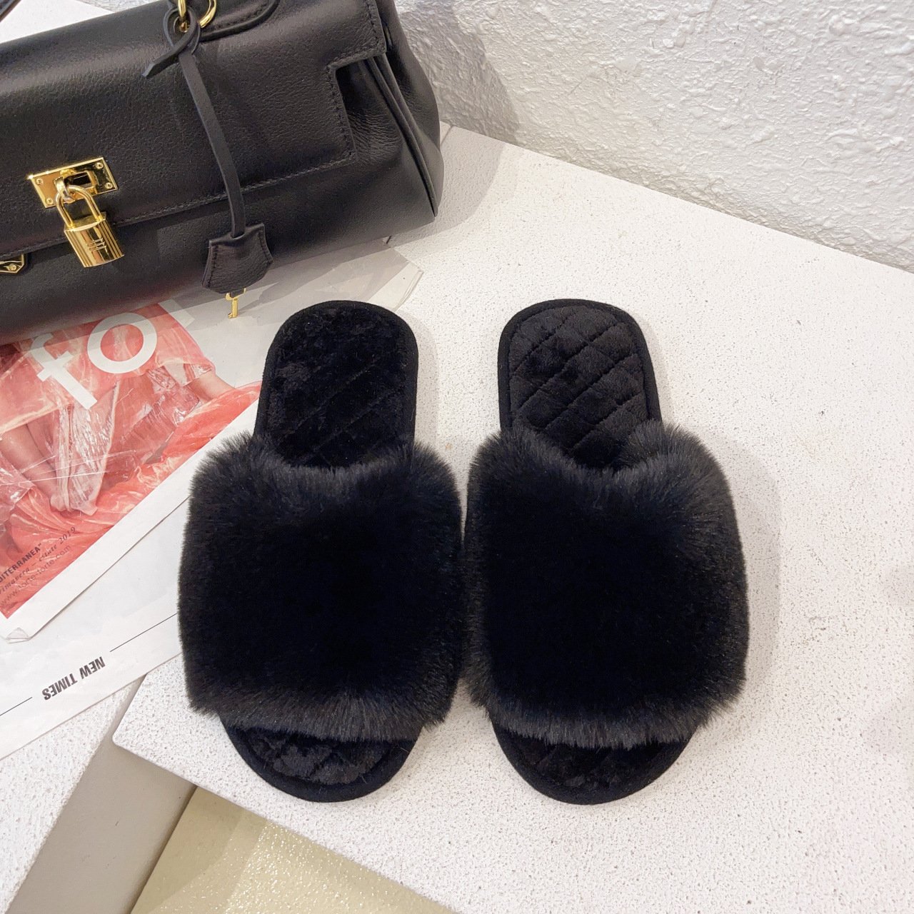 Women's Fuzzy Faux Fur Memory Foam Cozy Flat Spa Slide Slippers Comfy Open Toe Slip On House Shoes Sandals