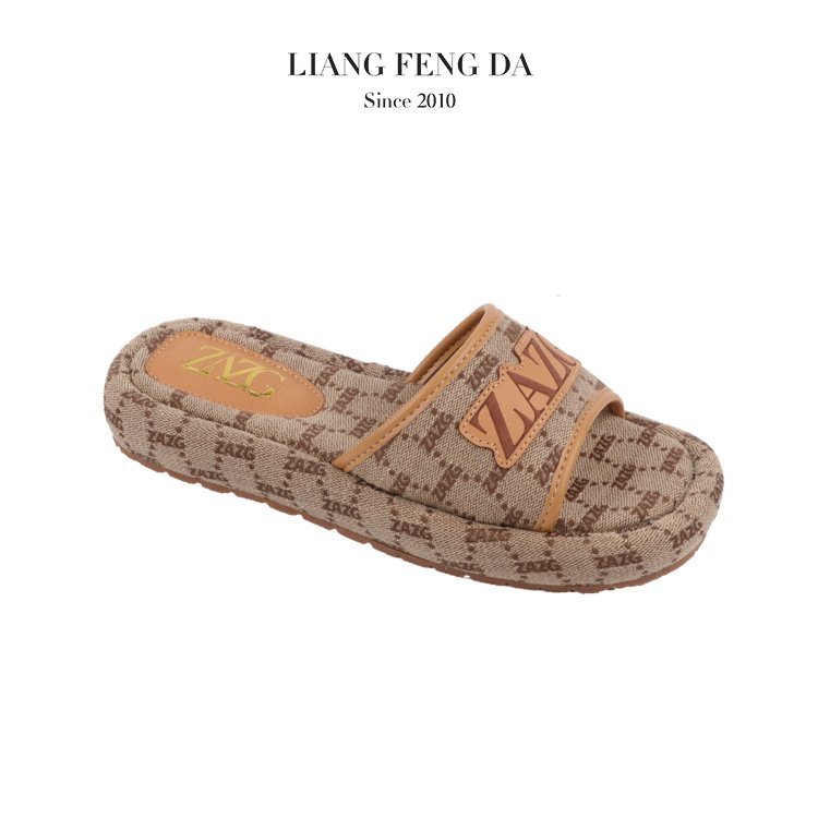 New Style Summer Custom Logo Slides Slippers For Ladies Fashion Trendy Summer Flat Sandals