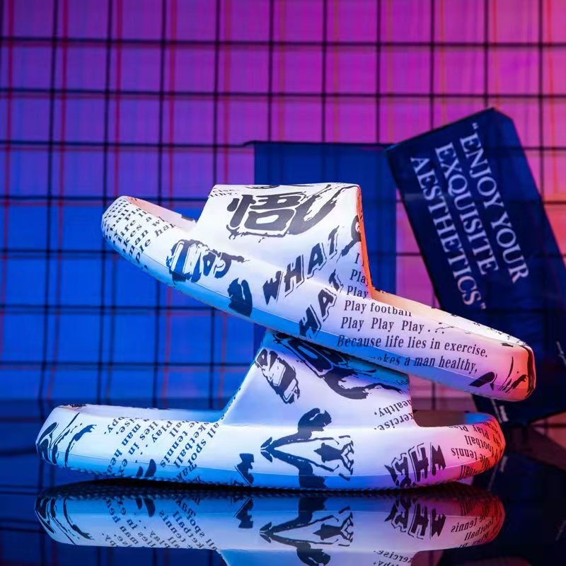 2023 White printing Men's Sandals Casual sport Shoes Light Weight Beach Slides Slippers for women and men