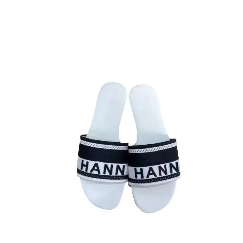 2024 Fashion Luxury Embroidered Shoe Summer Letter Shape Flat Slides Slippers Shoes Light Weight Outdoor Beach Sandals For Women