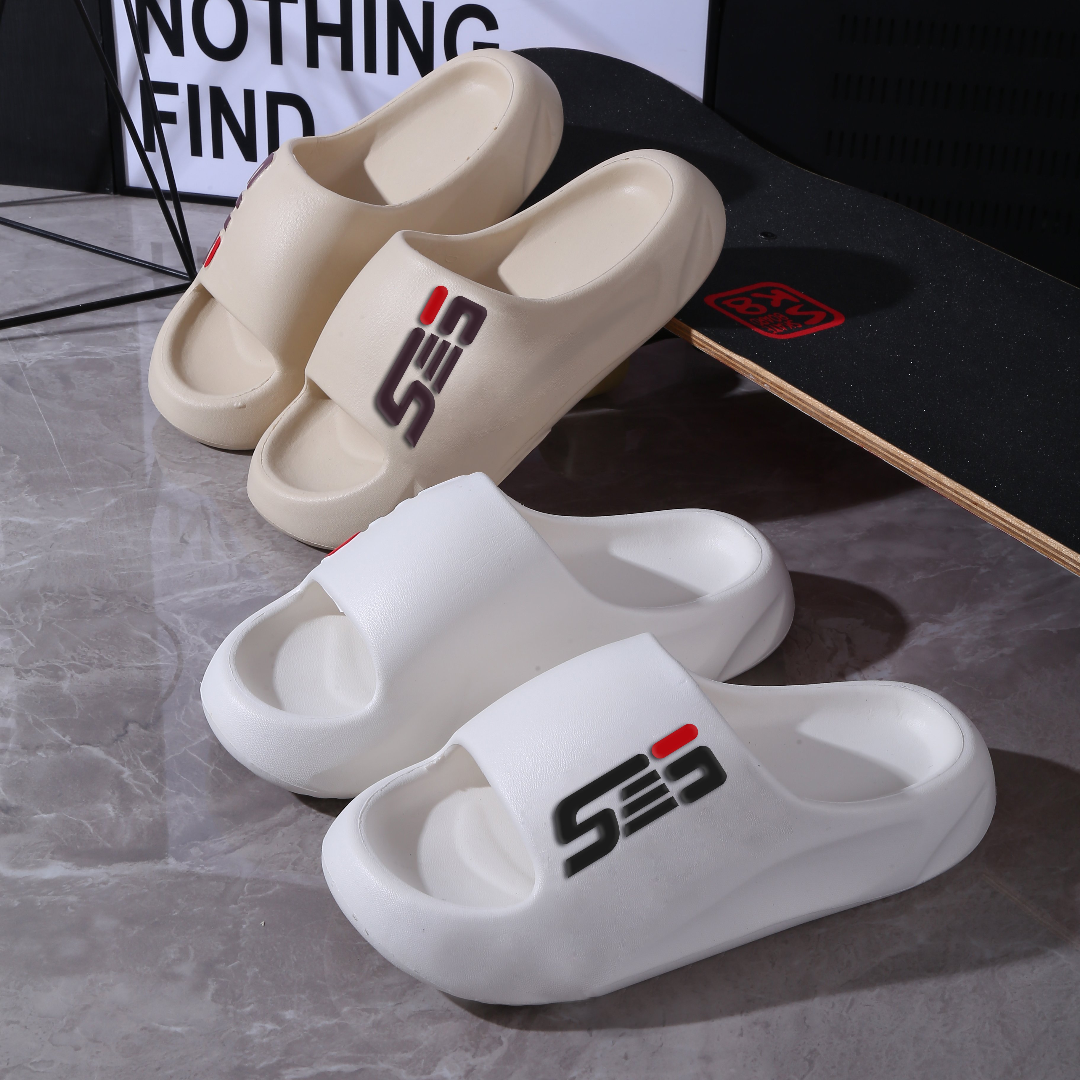 2024 Wholesale Summer PVC Slides Slippers for Men Anti-Slip Soft Fabric Sports Sandals Casual Shoes with Fashionable Design