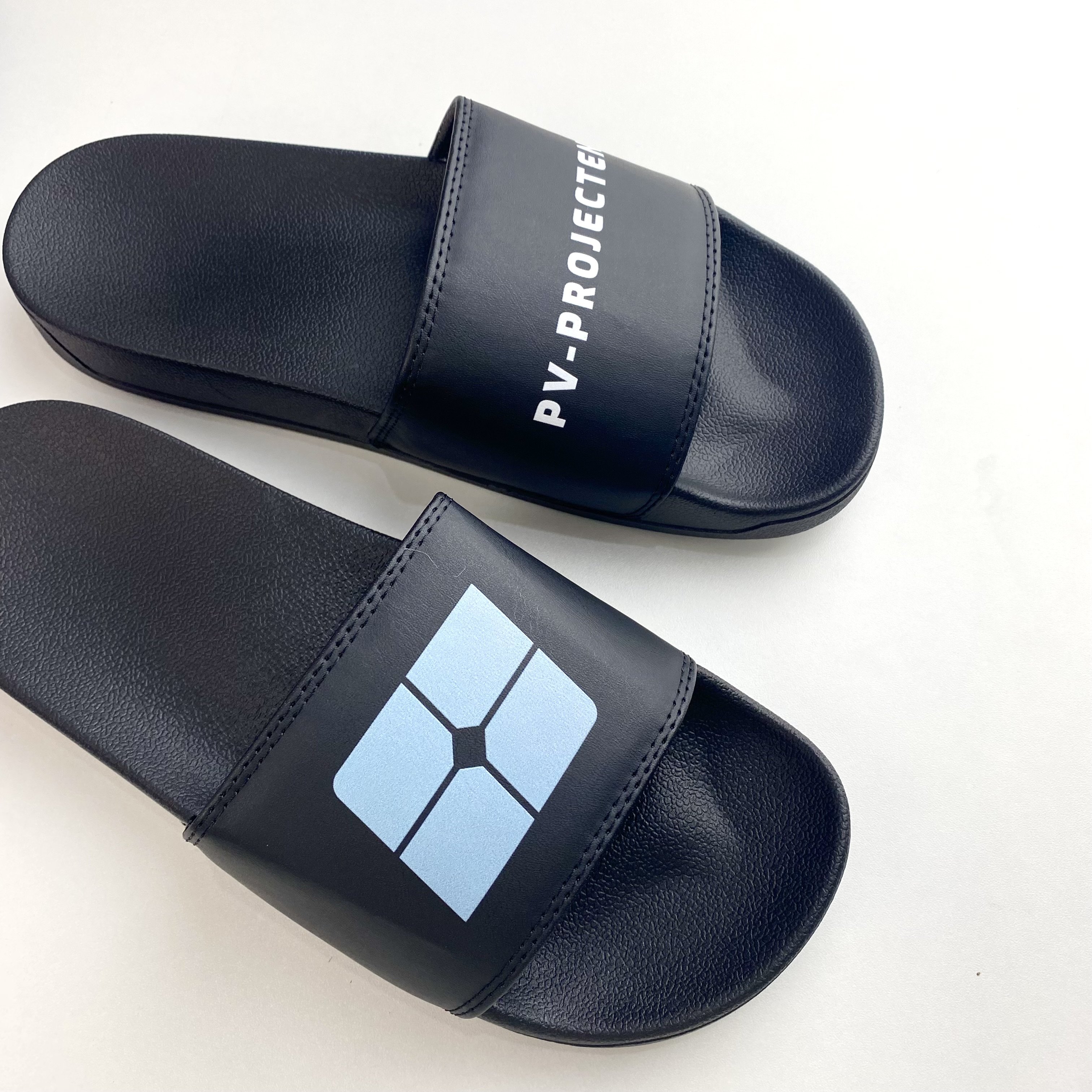 Customizable men's Pvc slippers in popular style Women's Home sports designer slipper flat printed custom logo flip-flops