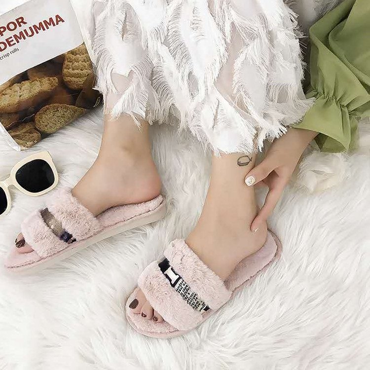 Good price Autumn and winter dusty pink non-slip flat beach sandals women's shoes plushrthick-soled plush flip flop