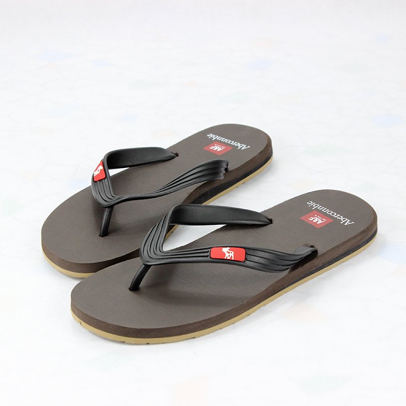 Wholesale Flip Flops Comfortable Summer Casual Slippers Outdoor Beach Sandals EVA Flat Platform Shoes Man Flip Flops