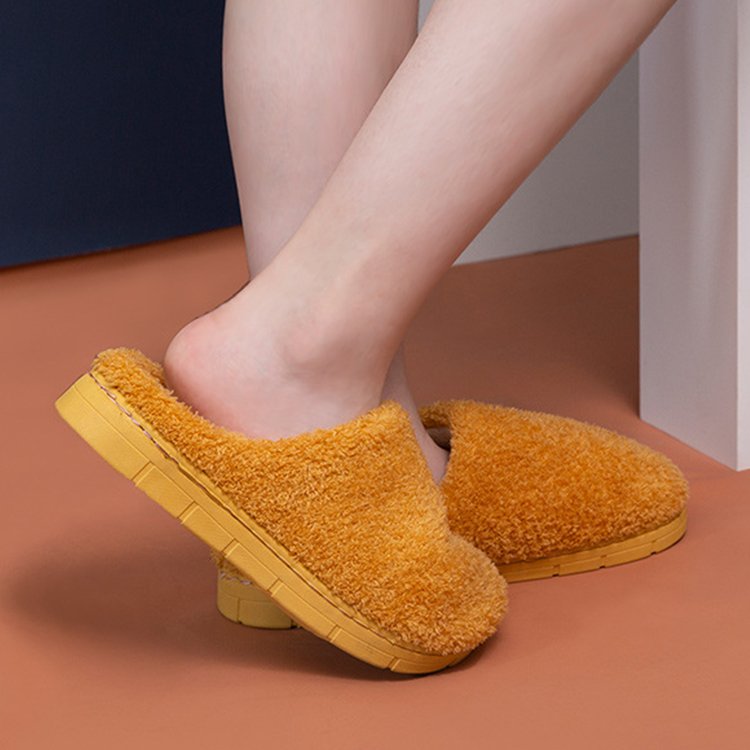 2023 Trendy New Fluffy Winter House Indoors Anti Slip Furry Fashion Fur Couple Home Slides Slippers for Women