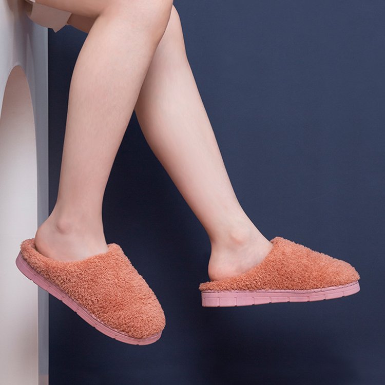 2023 Trendy New Fluffy Winter House Indoors Anti Slip Furry Fashion Fur Couple Home Slides Slippers for Women
