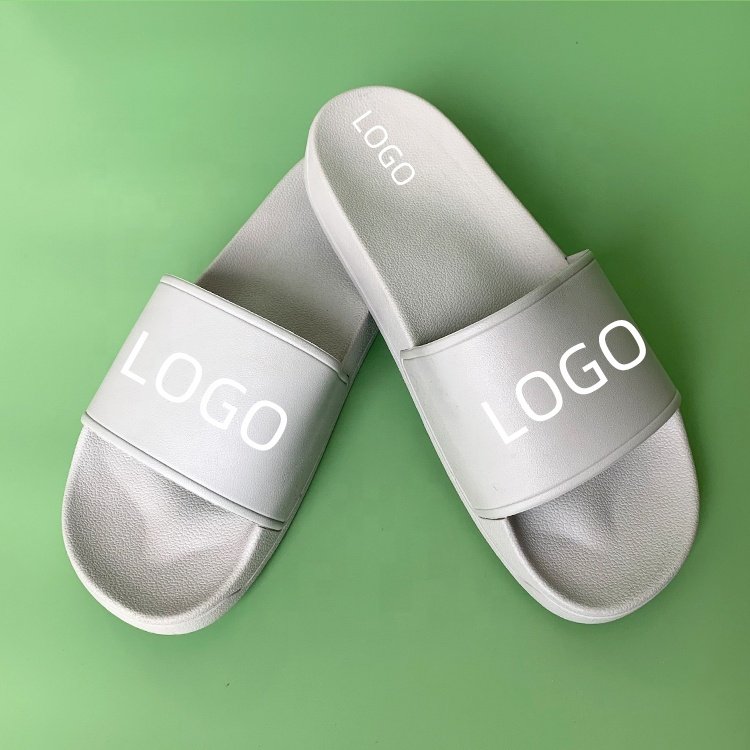 Factory Price Cheap Fashion Trend New Custom Logo PVC Slippers Summer Beach Sandals Unisex Flat Men Women Shoes