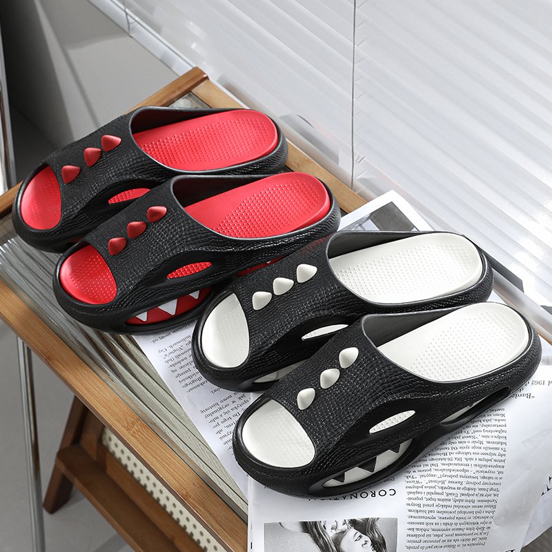 2024 New Arrival Wholesale Hot selling Men's Outdoor Summer Shark Beach Sandals Anti-Slip Thick Sole Man Slides Slipper