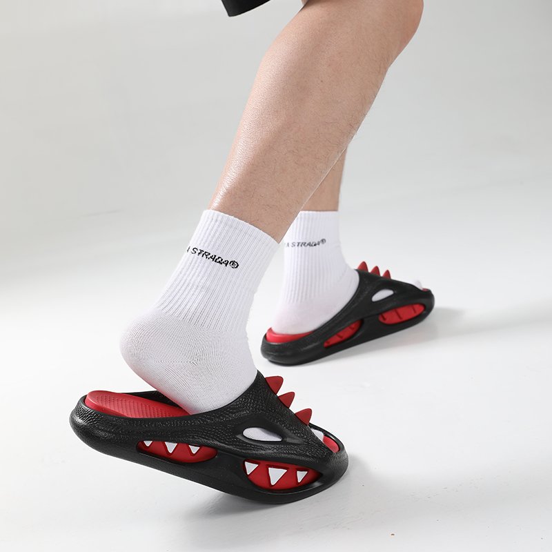 2024 New Arrival Wholesale Hot selling Men's Outdoor Summer Shark Beach Sandals Anti-Slip Thick Sole Man Slides Slipper