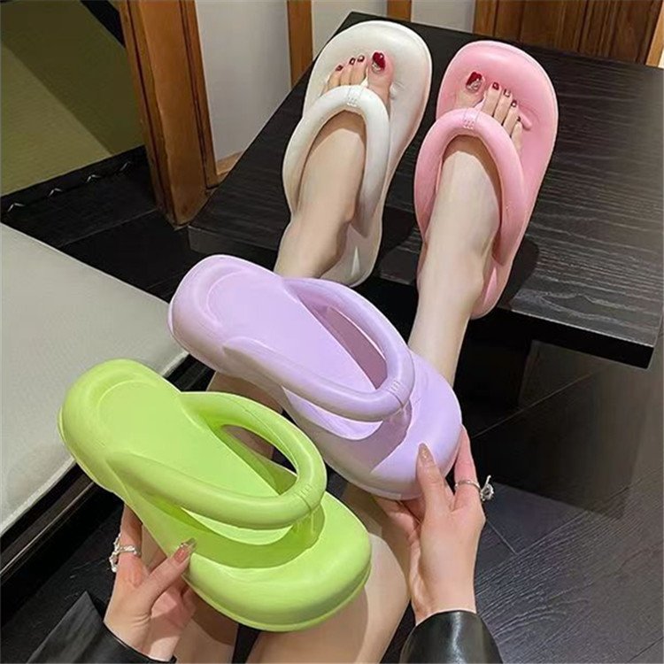 High quality flip flops slippers fashion outdoor thick platform soles Slide Sandals slippers flip flops