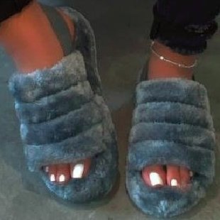 ACORLIFE Wholesale winter Super Explosive Style Hot sale fur women sandals Fashion Furry Home Flat Furry Slippers