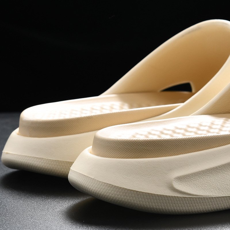 2024 Custom Logo Beach Slippers Wholesale Leisure Thick Bottom Sandals with EVA Cotton Insole Anti-Slippery Feature Outdoor Use