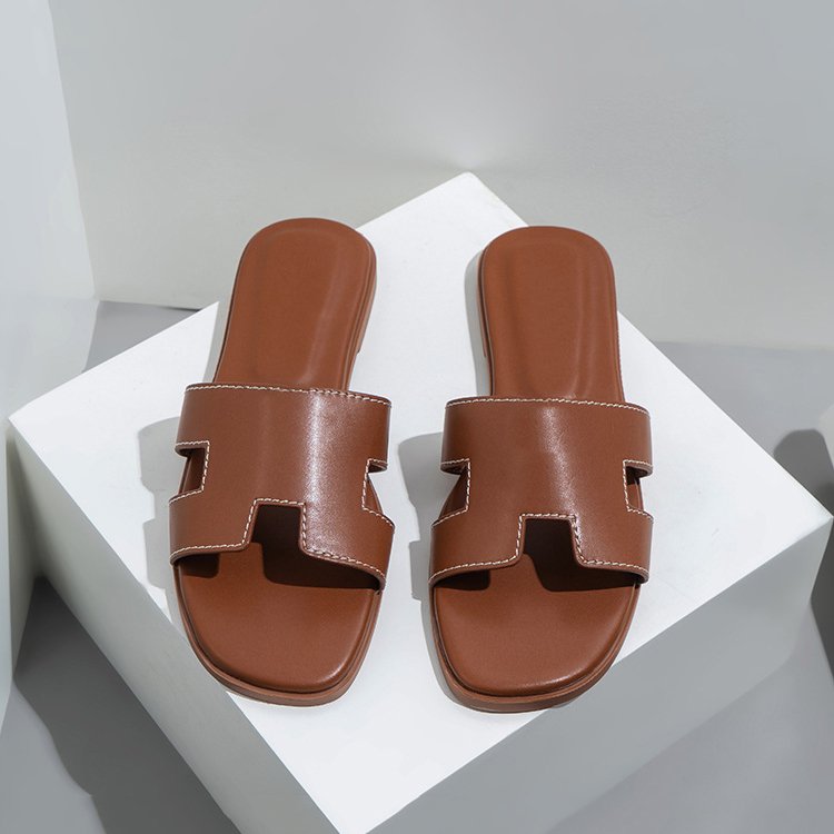 2023 Hot Sale Luxury Classic Flat Beach Slipper Summer Designer Fashion Leather Ladies Slides Size 36-42