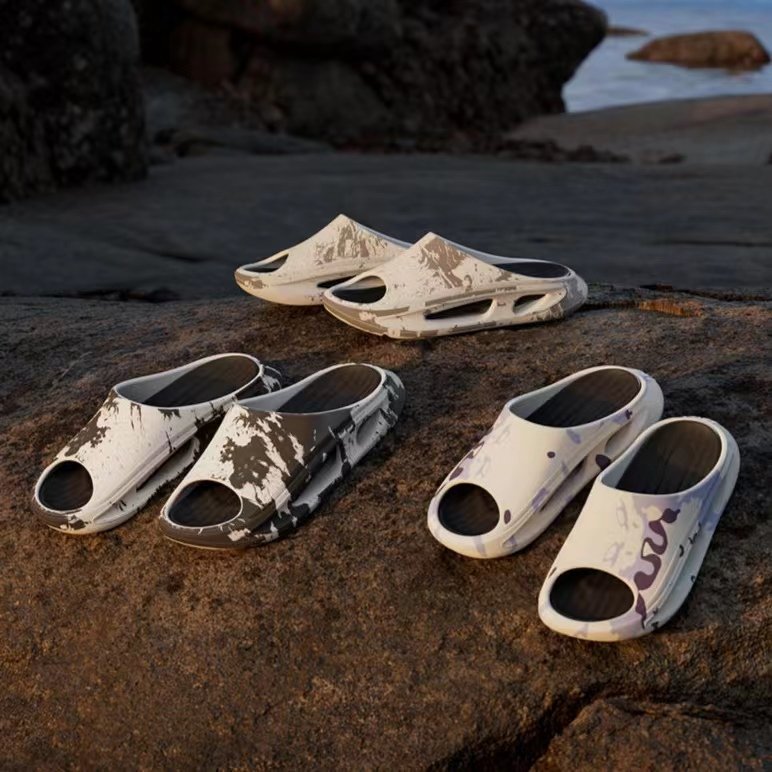 2024 New Men's Slippers Indoor Slides Men Thick Sole Slides Sandals And For Couples Increase Height Custom Slippers