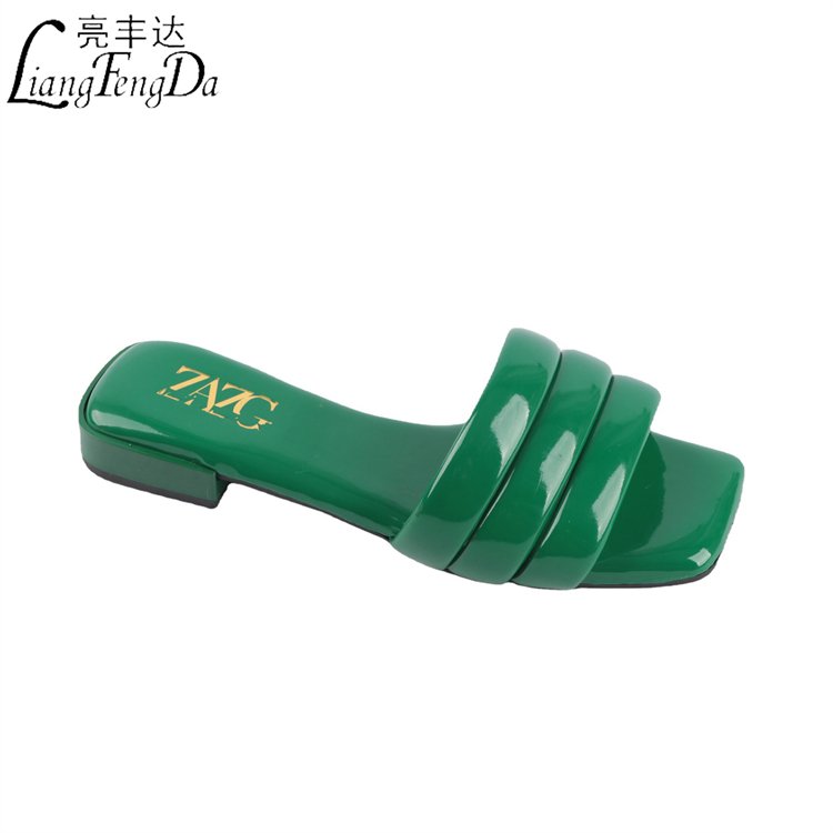 Wholesale Customized PVC Square Toe Flat Slippers For Women Slides Footwear Ladies Sandals heel protection
