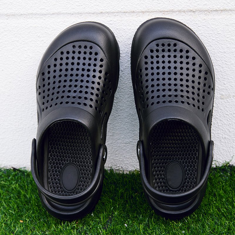 Summer Anti-Skid Closed Toe Thick Sole Soft Men Slippers Outdoor Beach Clog Slippers Breathable Sandals For Men