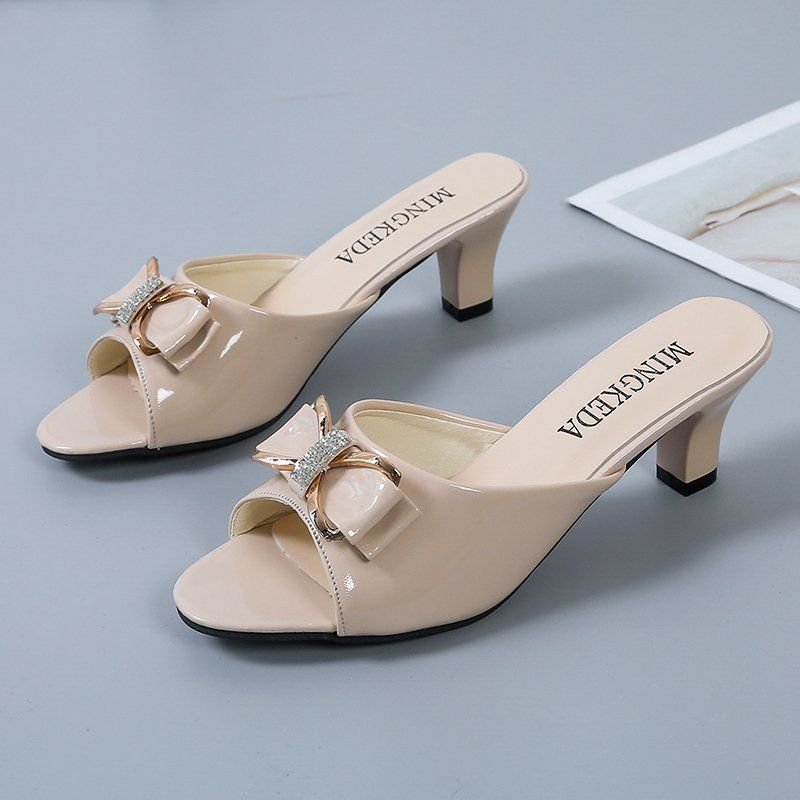 outdoor flip-flops beach shoes sandals for women and ladies high heels slippers