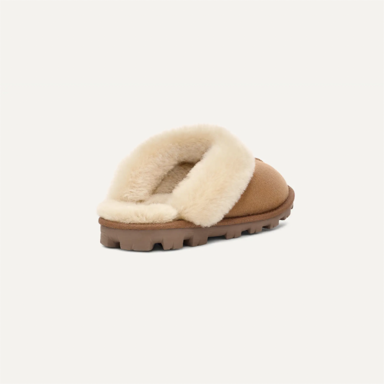 Winter Classic Style Brand Women's Shoes Casual Slippers Fur Warm Outdoor Use Leather Warm Comfy Slippers