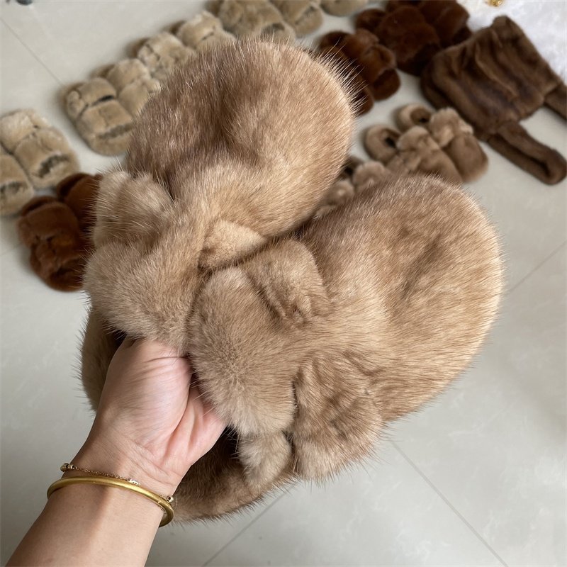 Wholesale Customized New Style European Fashion Luxury Mink Fur Slides Slippers for Women House Slippers