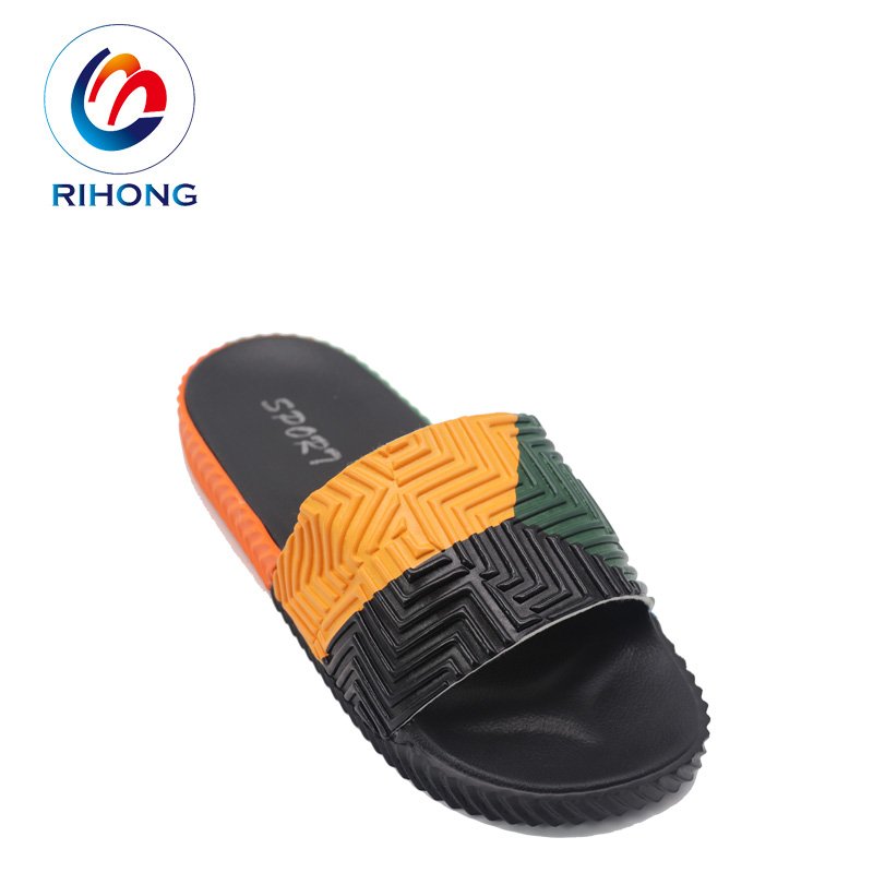 China Cheap beach eva rubber slide sandal shoes designer printed logo oem couple men custom slippers