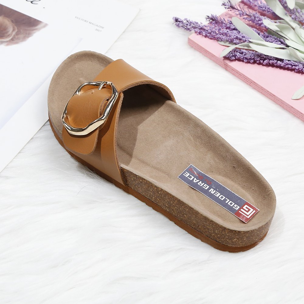 Professional factory OEM comfortable flat slippers flip flops design women slides slippers for women
