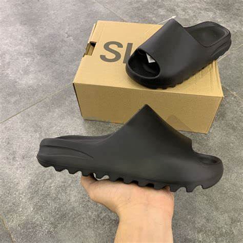Stock Beach Pool Zapatilla Open Toe EVA Memory Foam Original Cloud Slides Footwear Colorful Shoe Slides Slippers for Women Lady