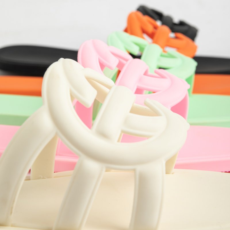 High Quality Cheap Wholesale Custom Outdoor Square Toe Summer Beach Slides Slippers Flat Jelly Sandals for women and ladies