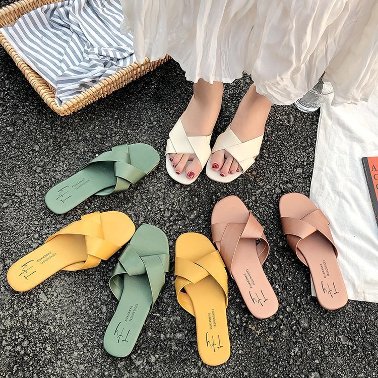 Cheap Wholesale Ladies Casual Summer Open Toe Slide Sandals Fashion Comfortable Slip on Cross Strap Flat Sandals for Women
