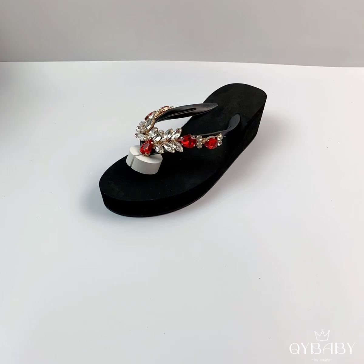 Thick sole slippers ladies flat beach sandals shoes handmade sequins slides slippers chain rhinestone flip flops for women