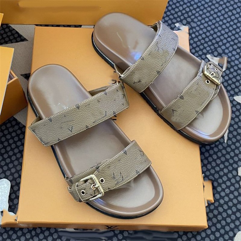 luxury shoes High quality 2024 beach slippers for women outdoor wear metal buckle double strap letter sandals flats shoes