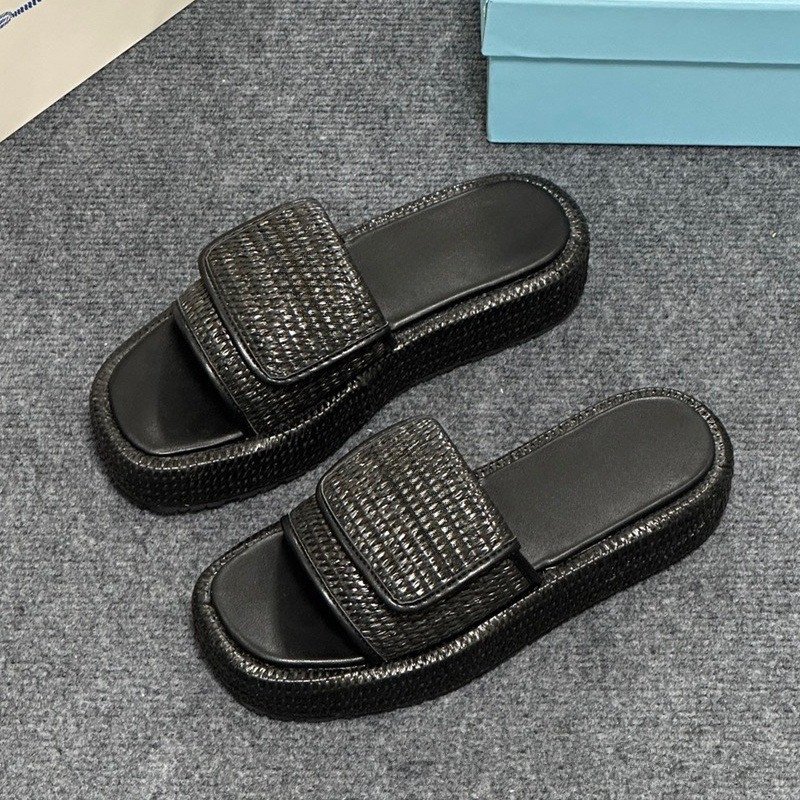 Large size 42 Famous slides slippers for women 2024 Summer Thick Sole Designer Beach Sandals Pink Weaving Chaussures pour femmes