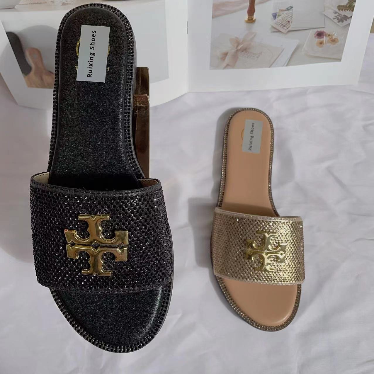 2024 Stylish popular Luxury Shiny TB Sandals flat sandals woman sandals ladies slippers