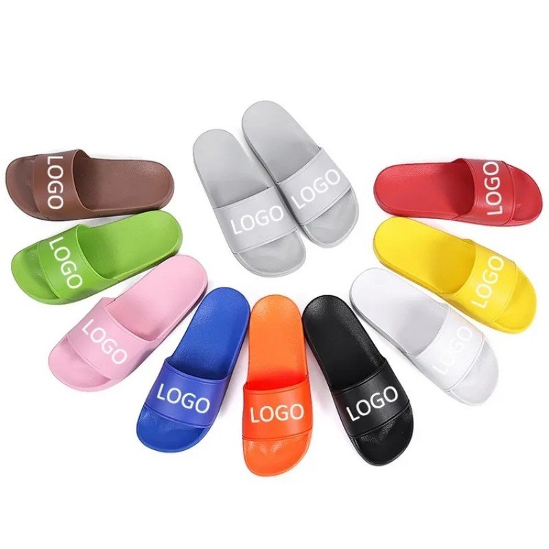 Wholesale Customizable Plain Black PVC Summer Adult Slippers Unisex Casual Logo Slides with EVA Insole for Men