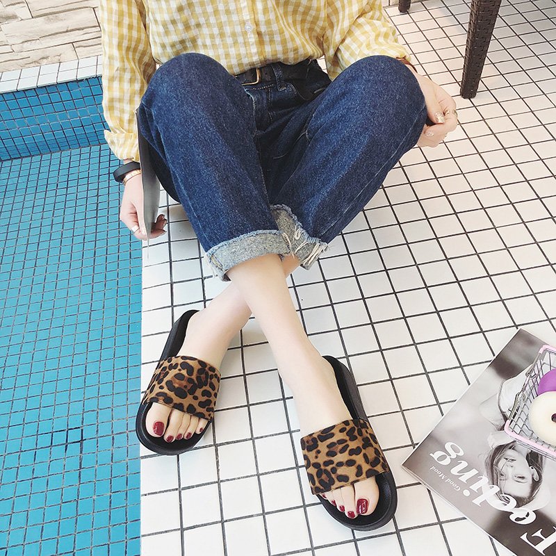 Design Shoes Lady Slide Sandal Made Leopard Printed Custom Logo Slipper for Women