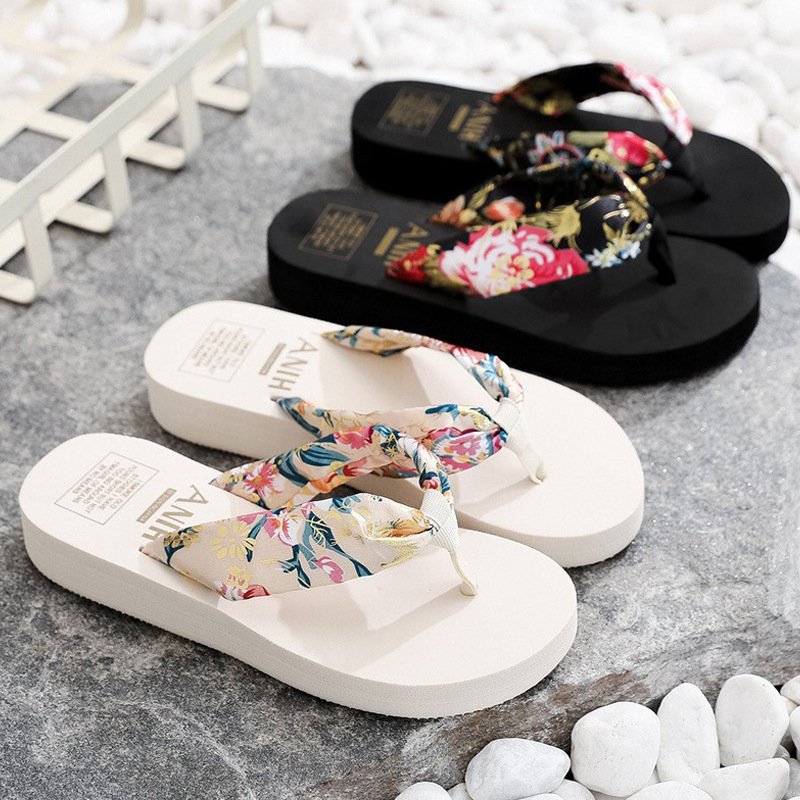 Hot Style Round Head Thick Bottom Floral Strap Waterproof Indoor Outdoor Beach Summer Flip Flops Women's Slippers