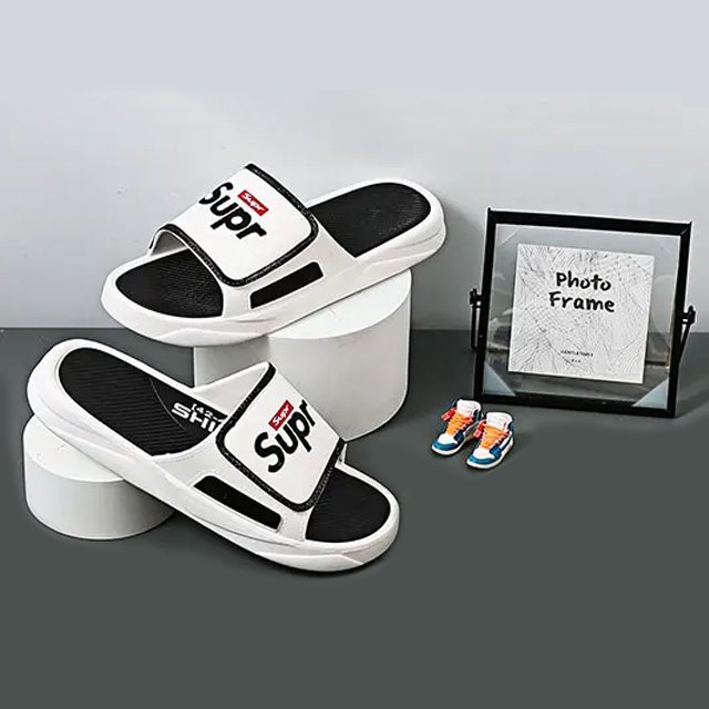 Fashion Men's Indoor-Outdoor Casual Sandals Durable Summer Home Slippers Breathable Bathroom Slippers for Teenagers