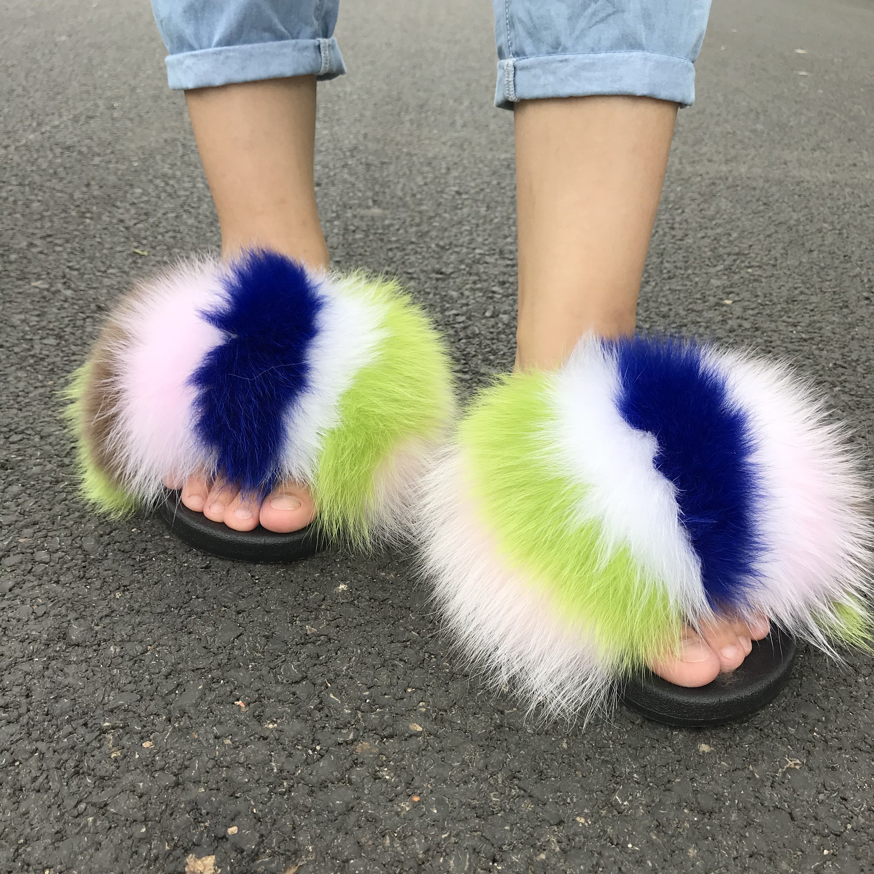 Real Fox Slippers with logo on the sole