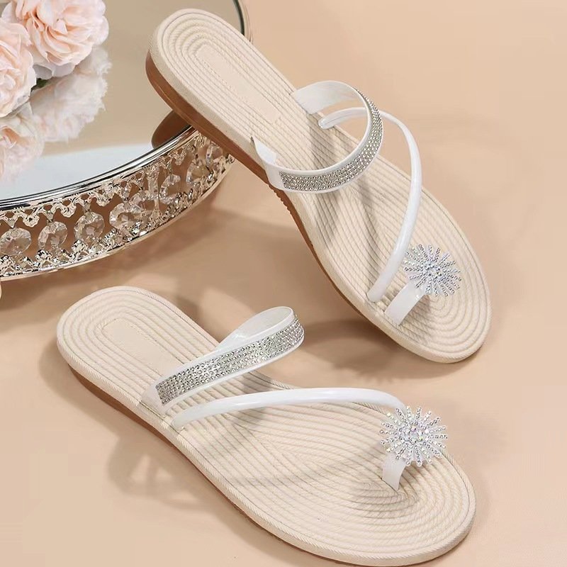 New Bling Sliver Rhinestone Women Slippers Flip-flops Ladies Summer Beach Slide Slippers Sandals Female Girls Flat Slippers